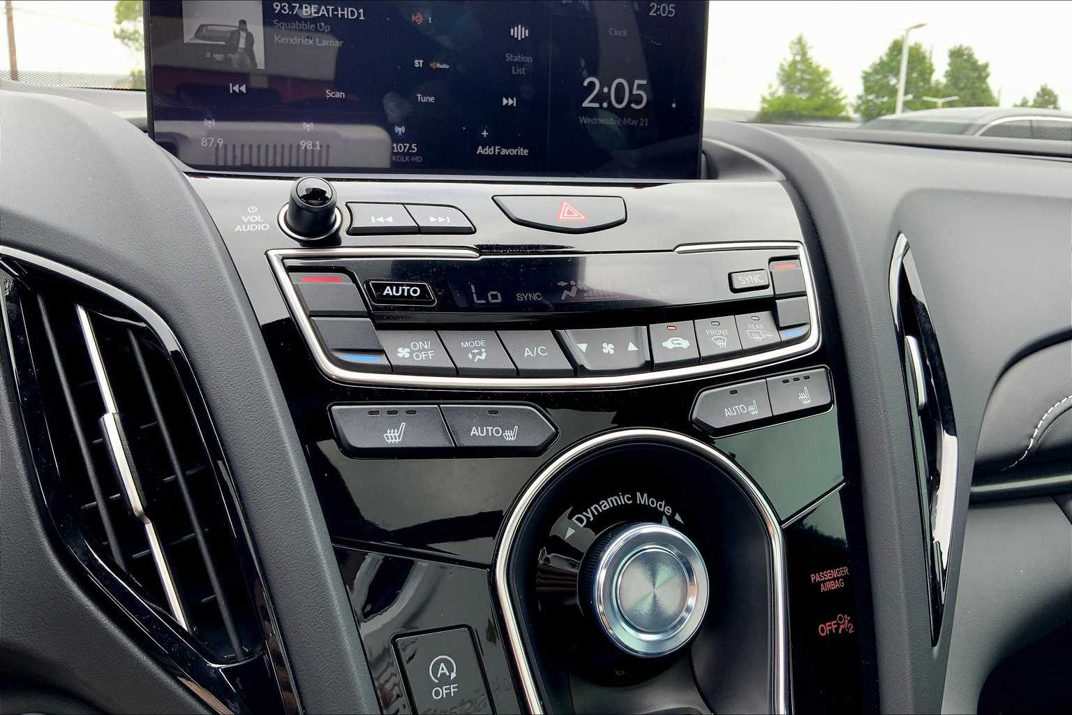 2025 Acura RDX photo 30