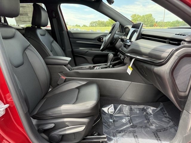 2025 Jeep Compass Latitude photo 8
