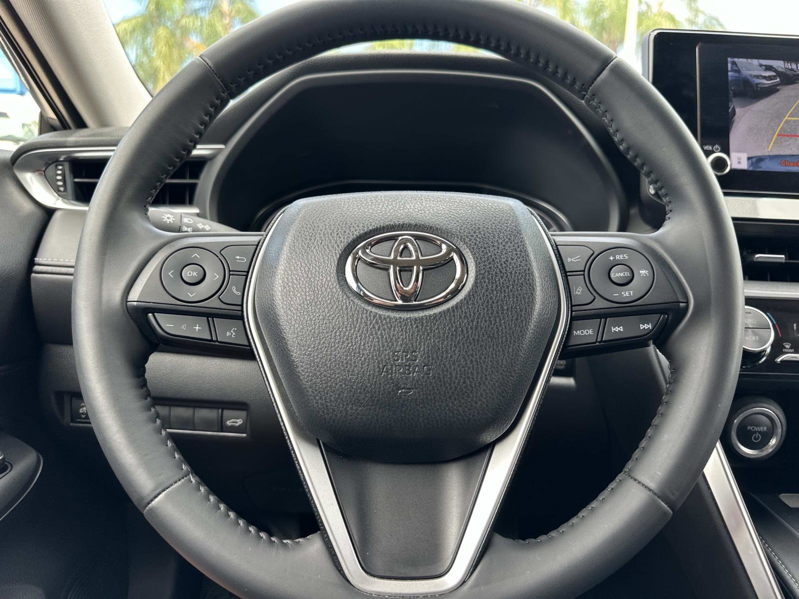 2023 Toyota Venza LE photo 28