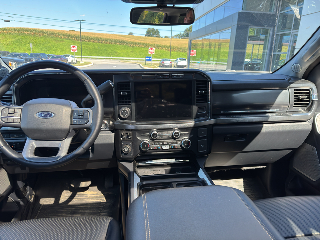 2024 Ford F-350 Lariat photo 5
