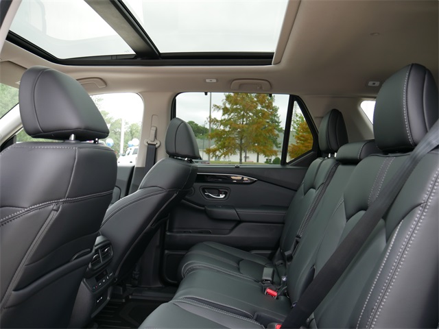 2025 Honda Pilot Touring photo 21