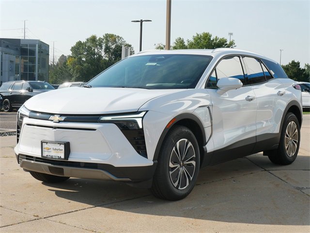 2025 Chevrolet Blazer EV photo 2