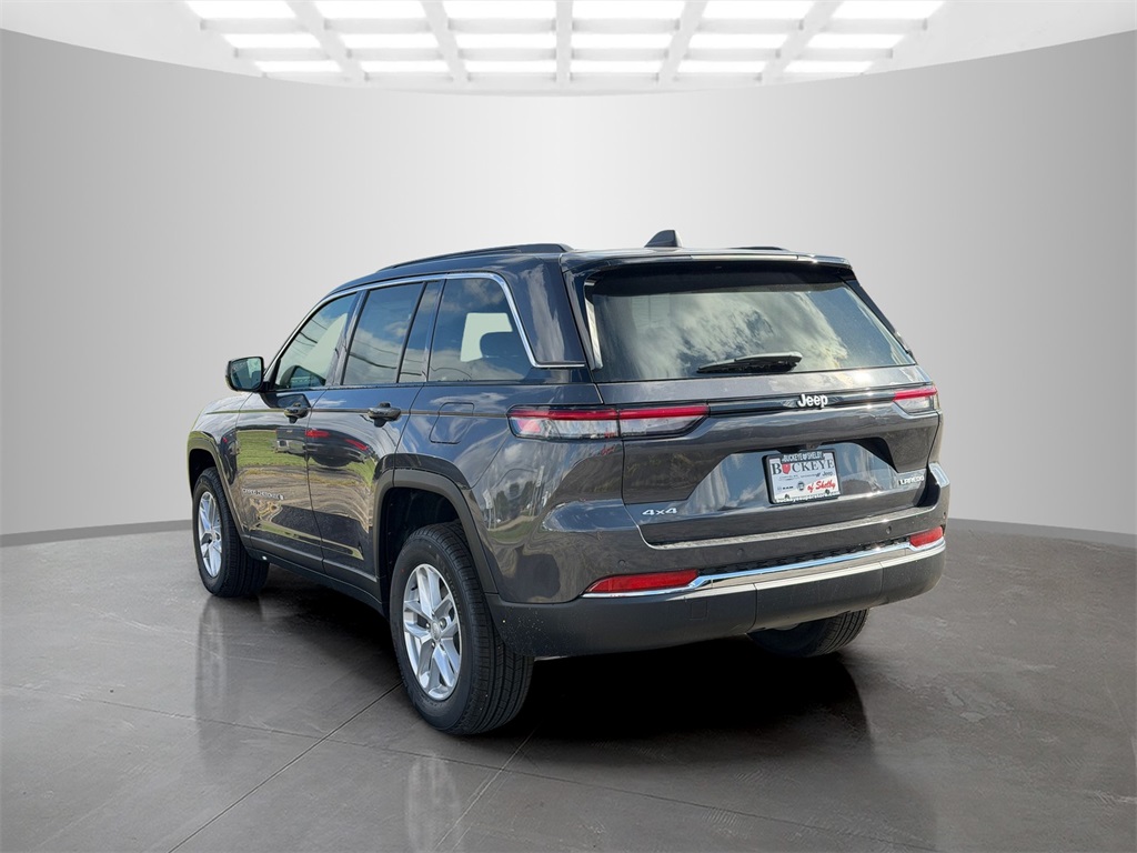 2025 Jeep Grand Cherokee Laredo X photo 4