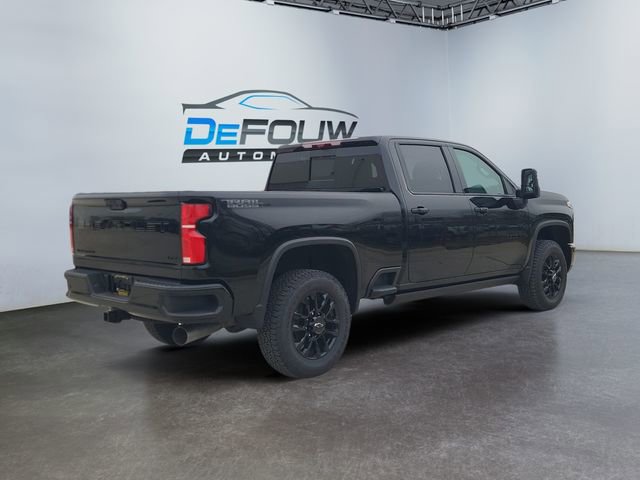 2025 Chevrolet Silverado 2500HD LTZ photo 3