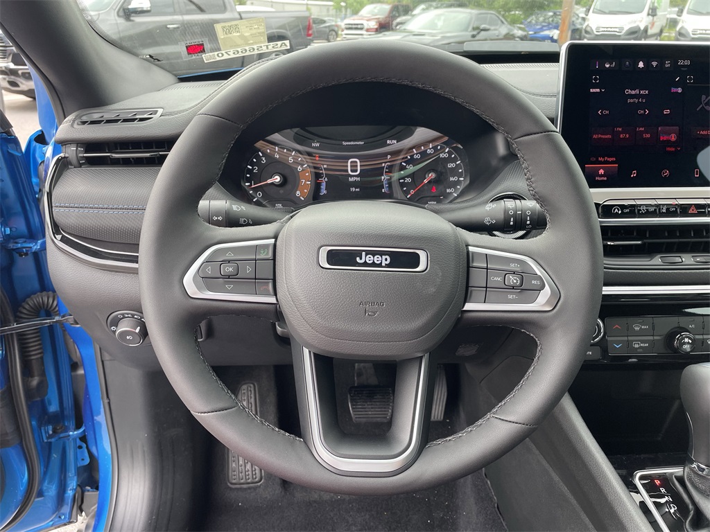 2025 Jeep Compass Latitude photo 21