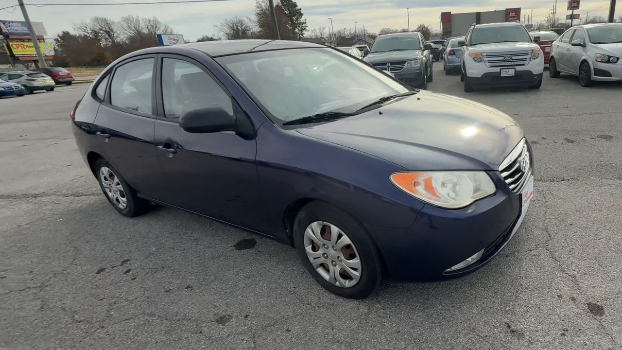 2010 Hyundai Elantra GLS's photo