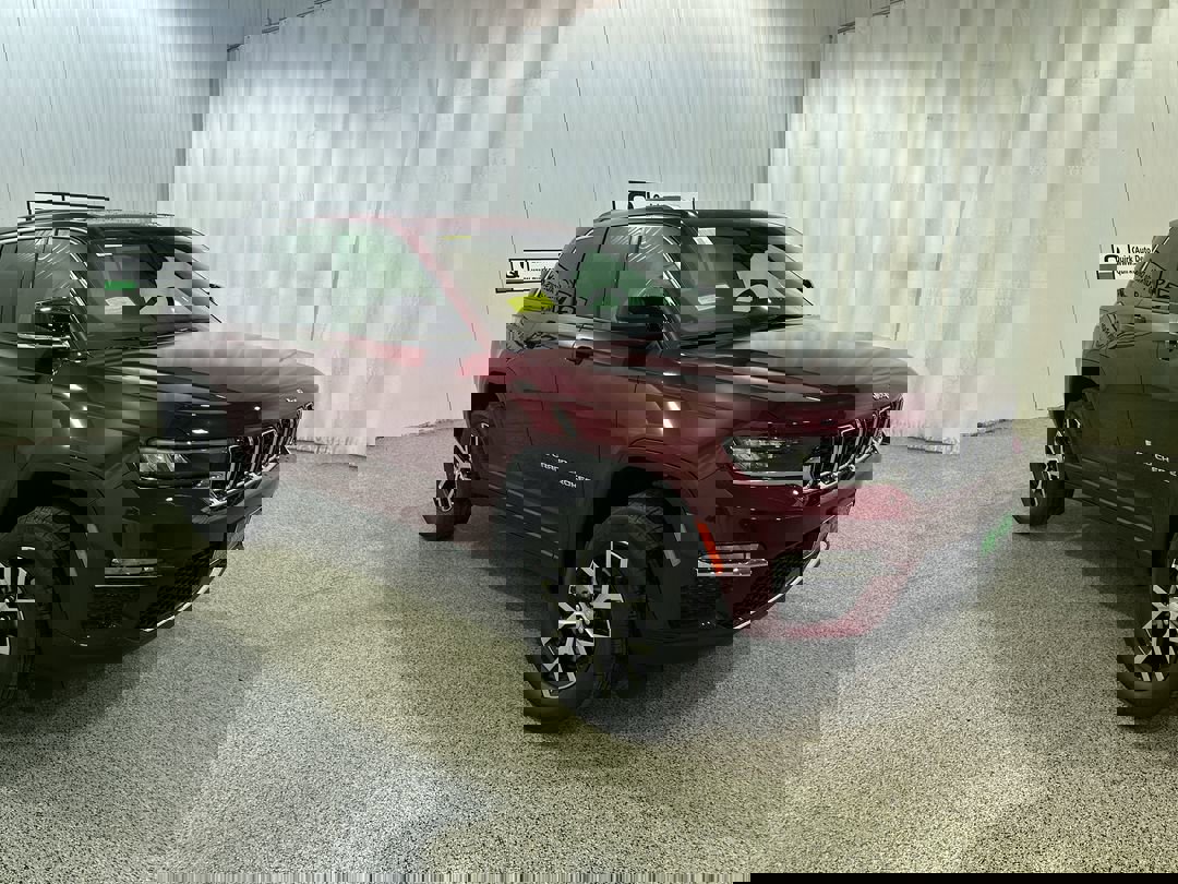 2025 Jeep Grand Cherokee Limited's photo