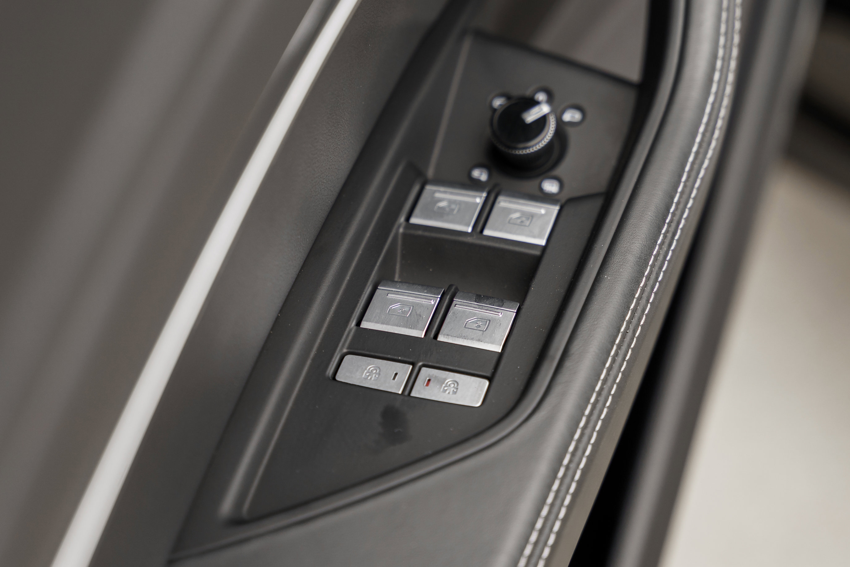 2024 Audi Q8 E-tron Prestige photo 23