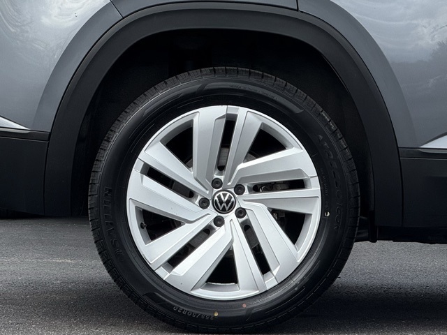 2023 Volkswagen Atlas Cross Sport V6 SE Technology photo 22