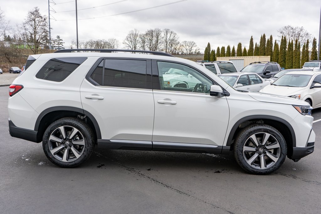 2025 Honda Pilot Touring photo 5