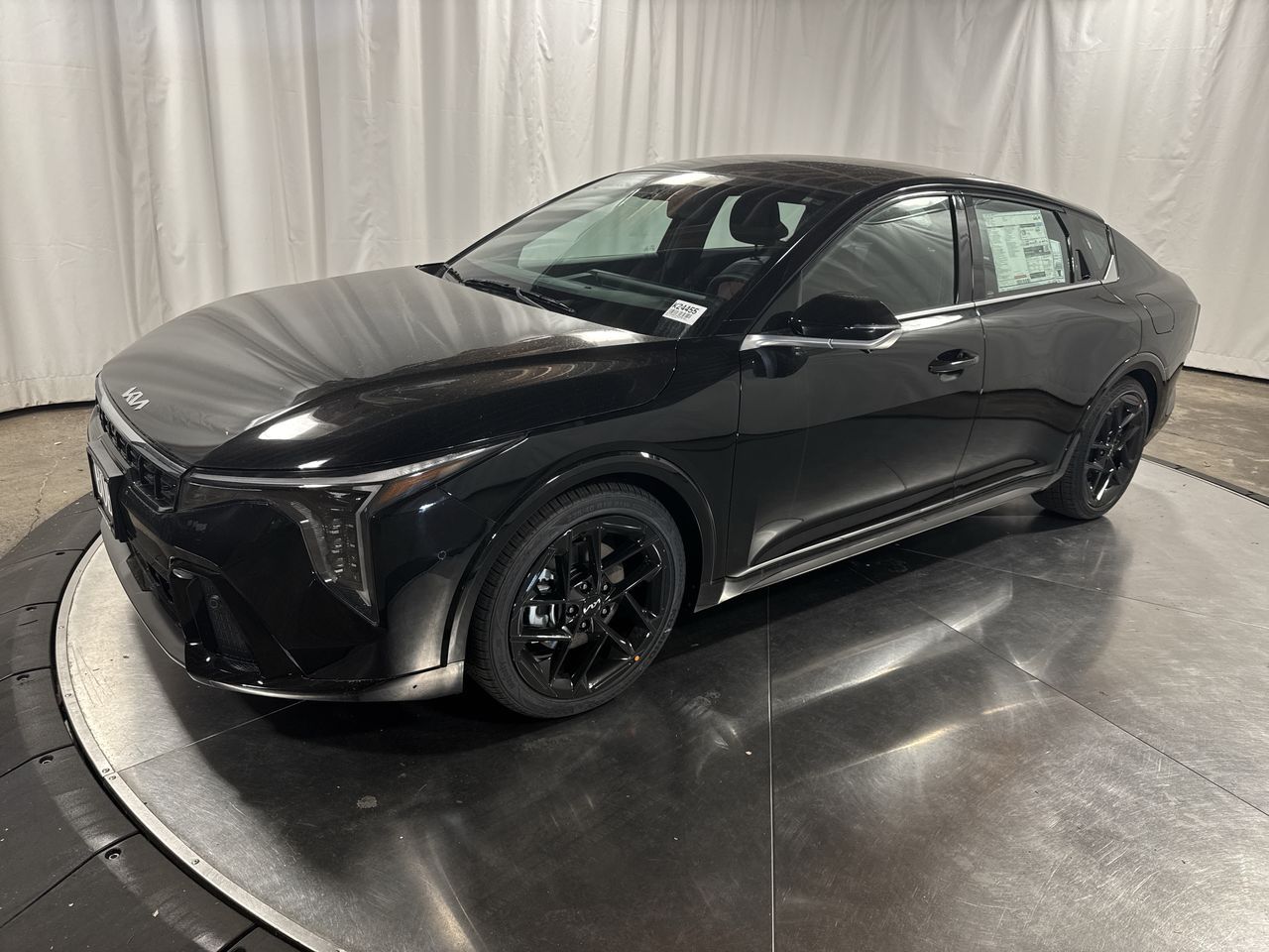 2025 Kia K4 GT-Line Turbo's photo