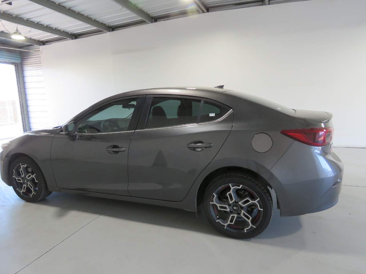 2018 Mazda Mazda3 Grand Touring photo 8