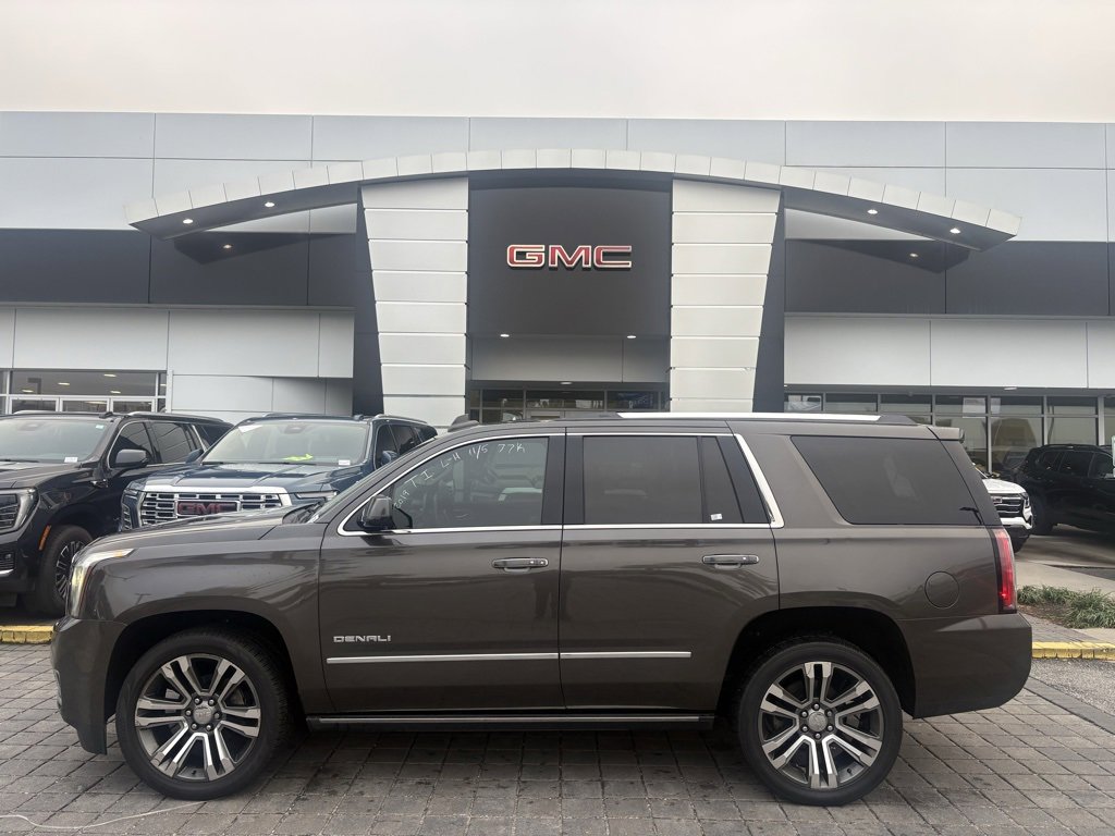 2019 GMC Yukon Denali's photo
