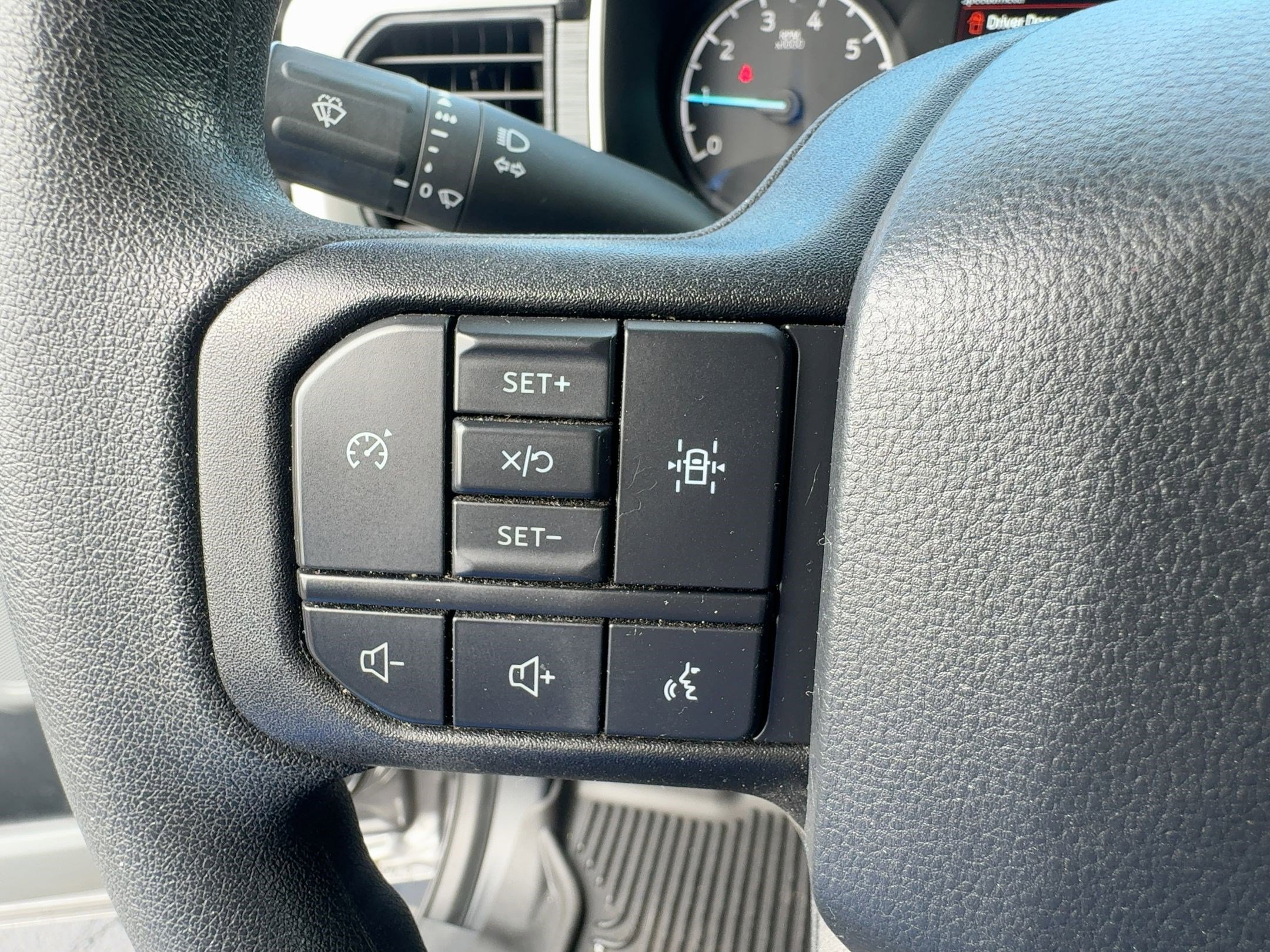 2021 Ford F-150 XLT photo 16