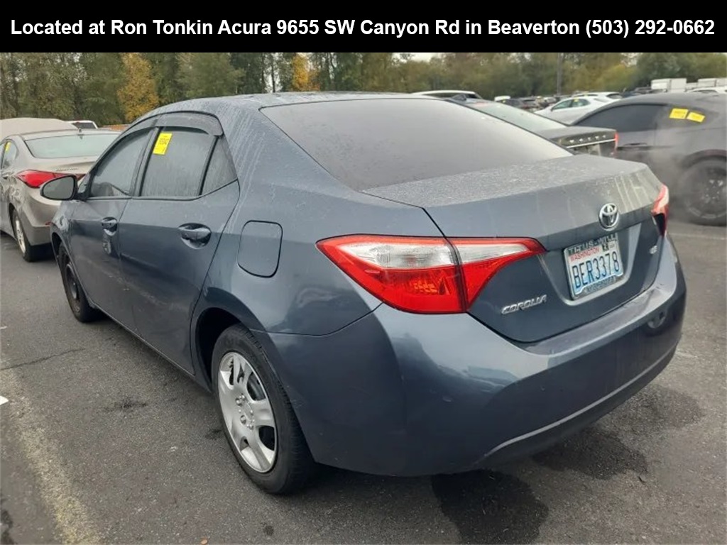 2014 Toyota Corolla LE photo 4