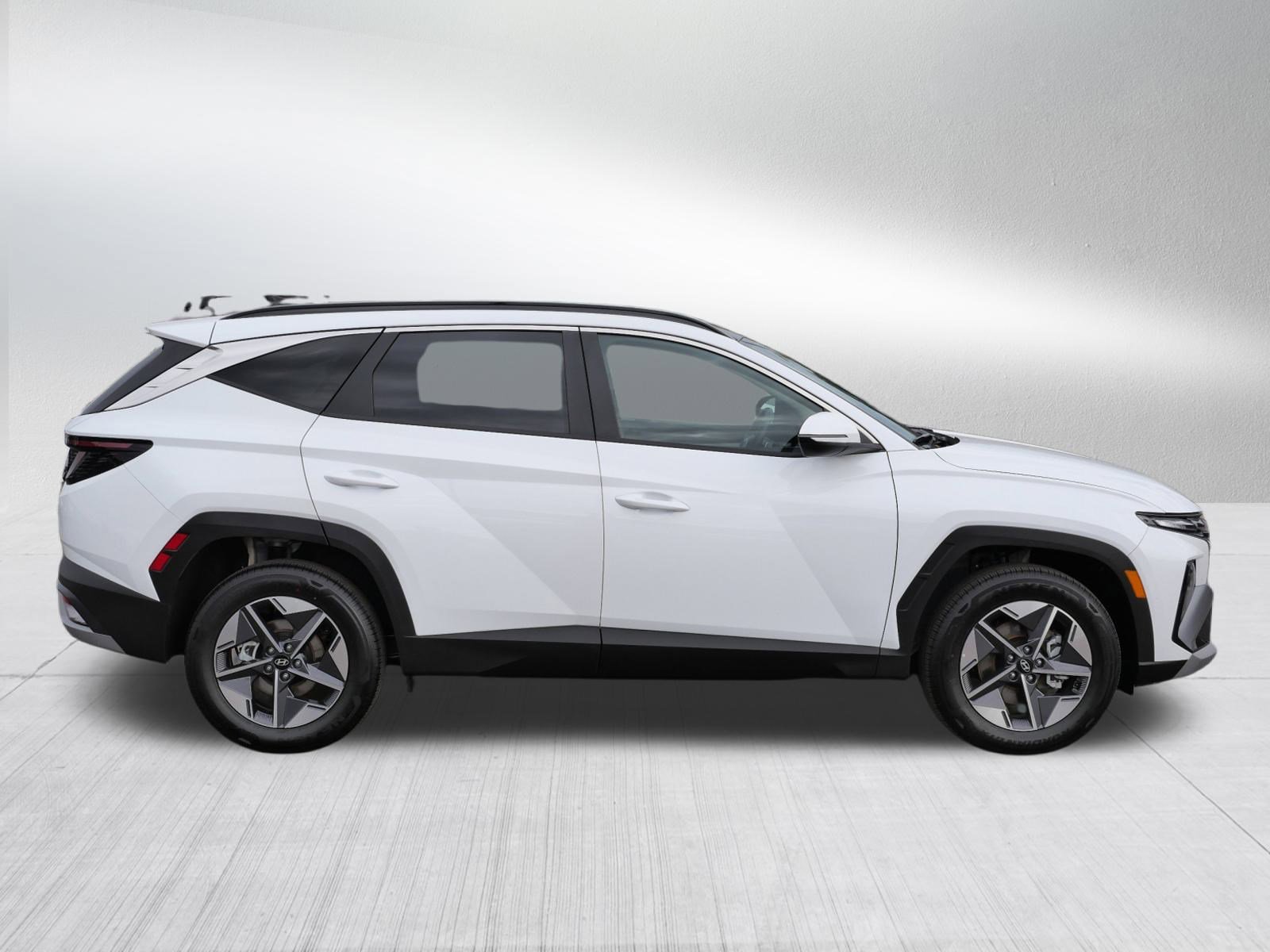 2025 Hyundai Tucson Hybrid SEL Convenience photo 3