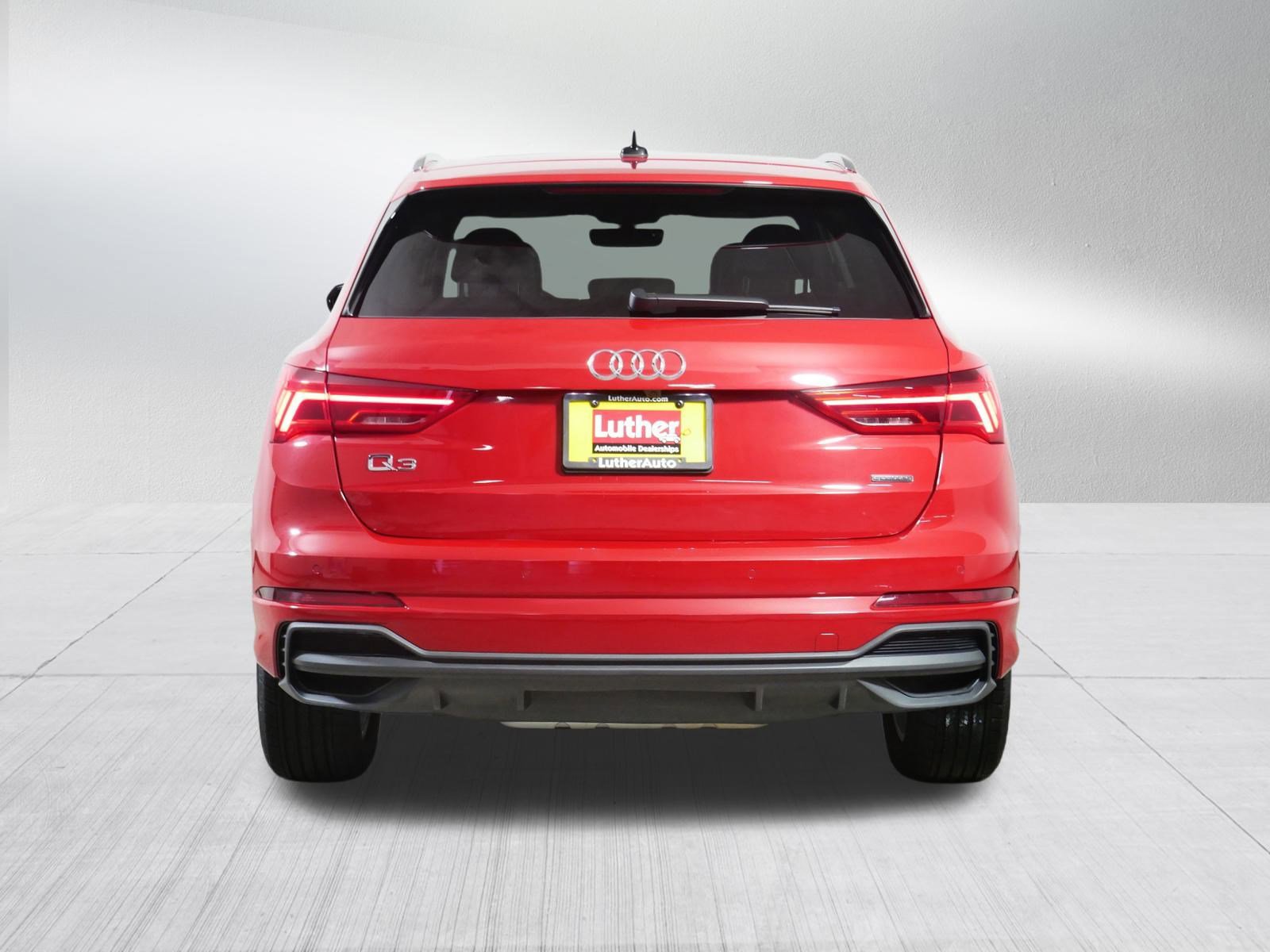 2024 Audi Q3 S line Premium photo 6