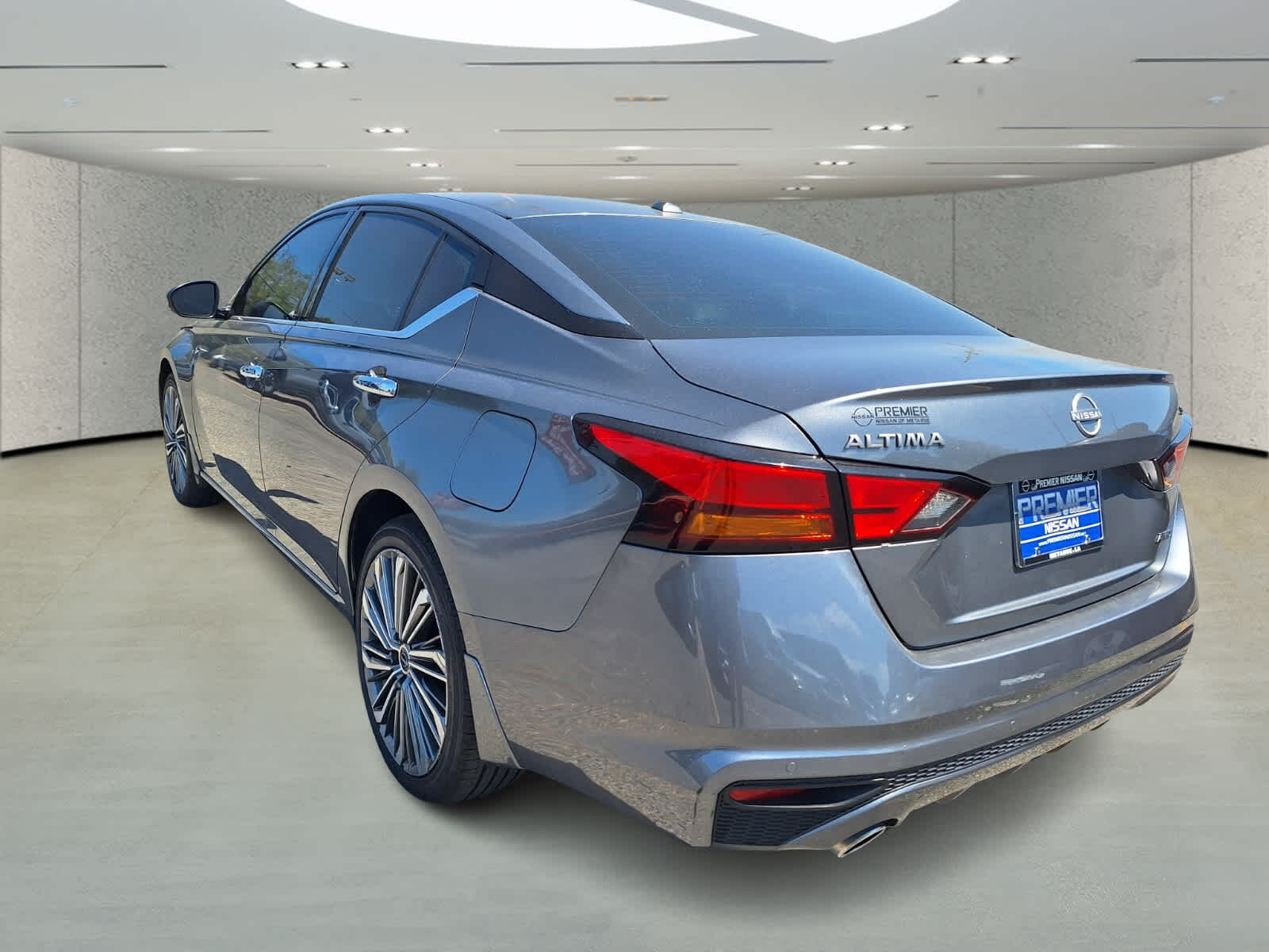 2024 Nissan Altima 2.5 SL photo 3