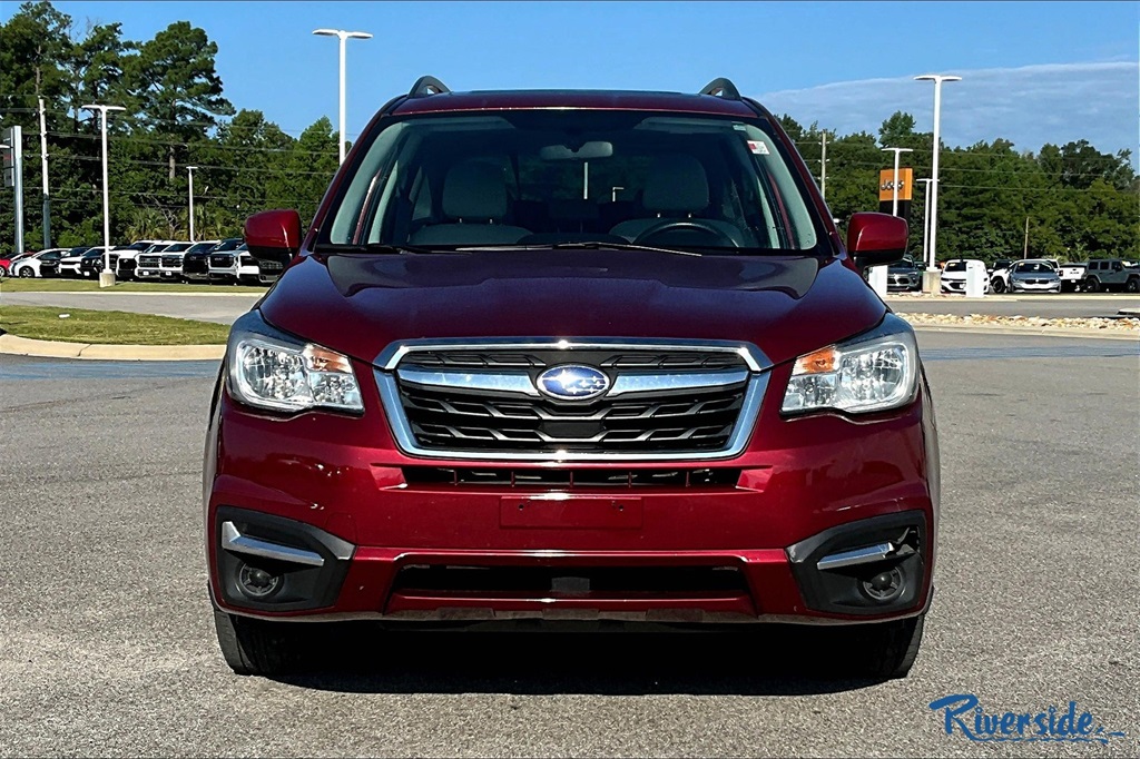 2018 Subaru Forester 2.5i Premium photo 2