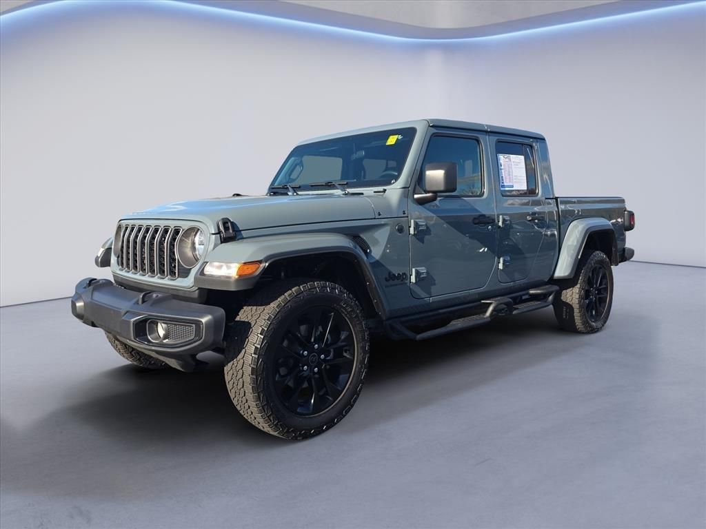 2025 Jeep Gladiator Nighthawk's photo