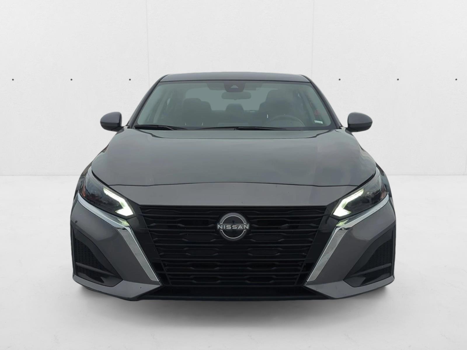 2023 Nissan Altima 2.5 SV photo 2