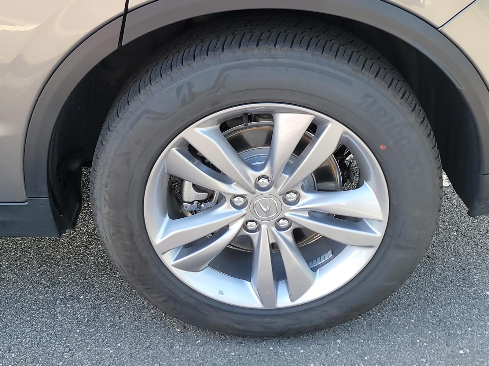 2025 Acura MDX SH-AWD photo 5