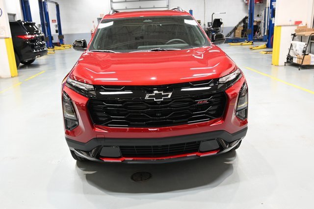 2026 Chevrolet Equinox RS photo 2