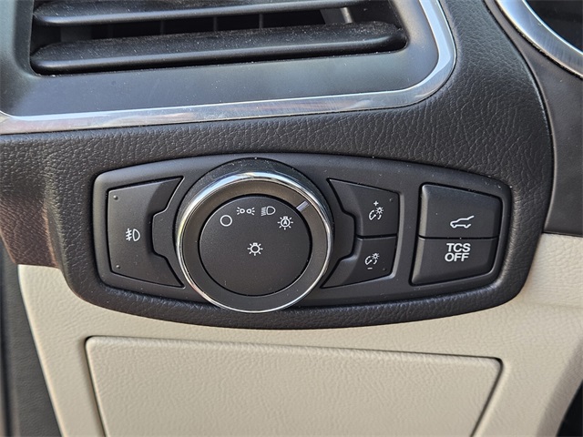 2021 Ford Edge Titanium photo 29
