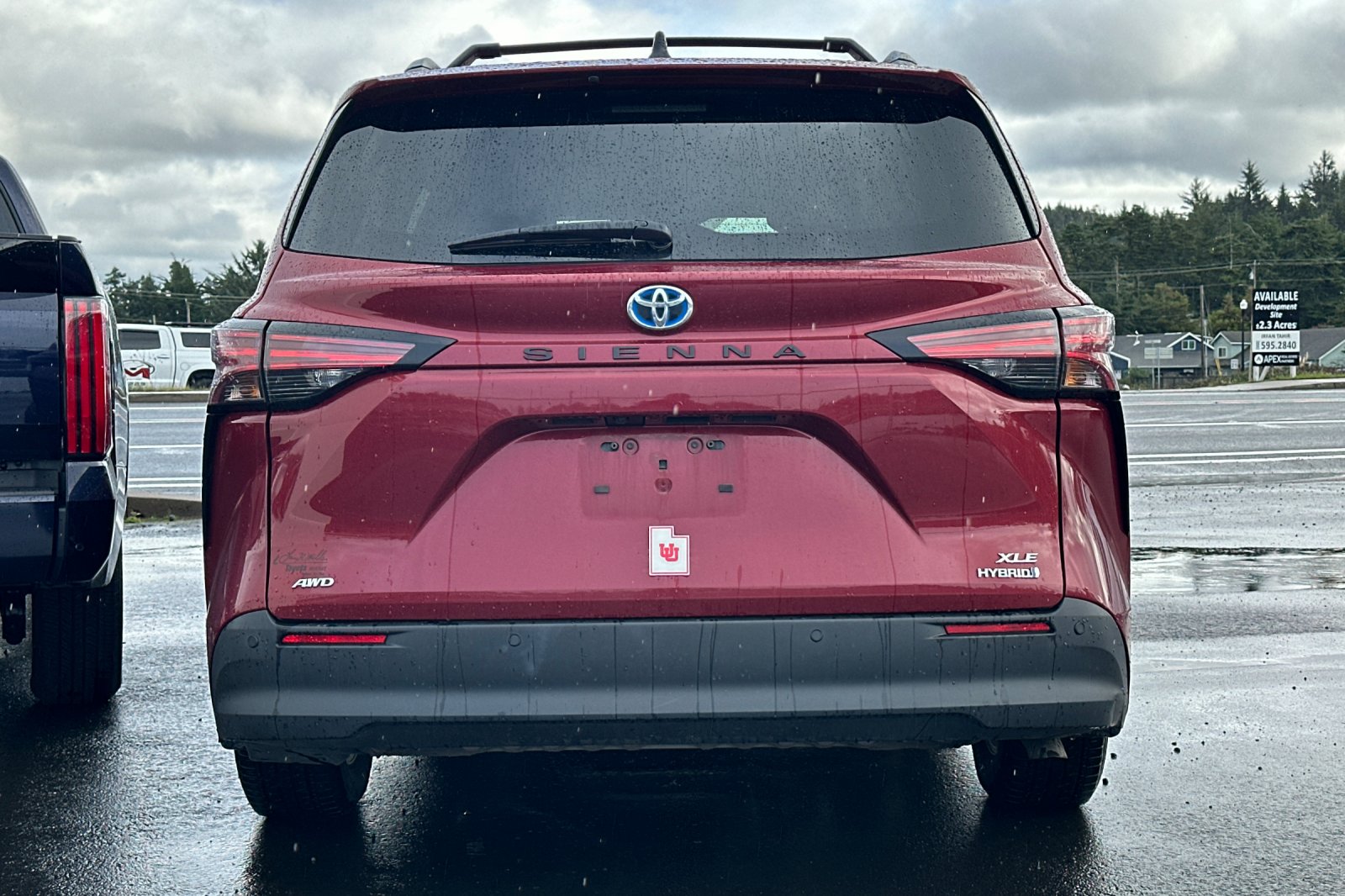 2022 Toyota Sienna XLE photo 4