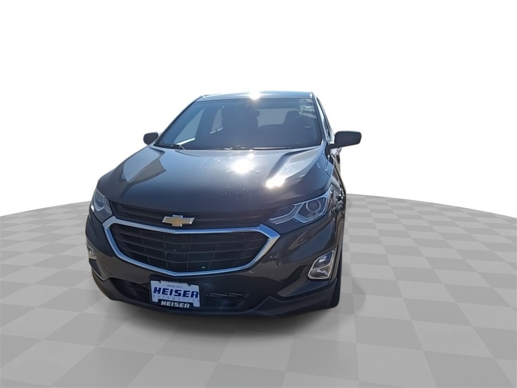 2020 Chevrolet Equinox LS photo 3