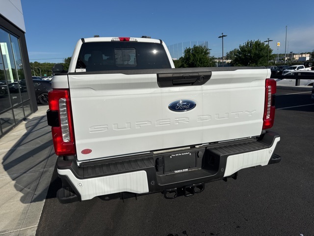 2024 Ford F-350 XL photo 4