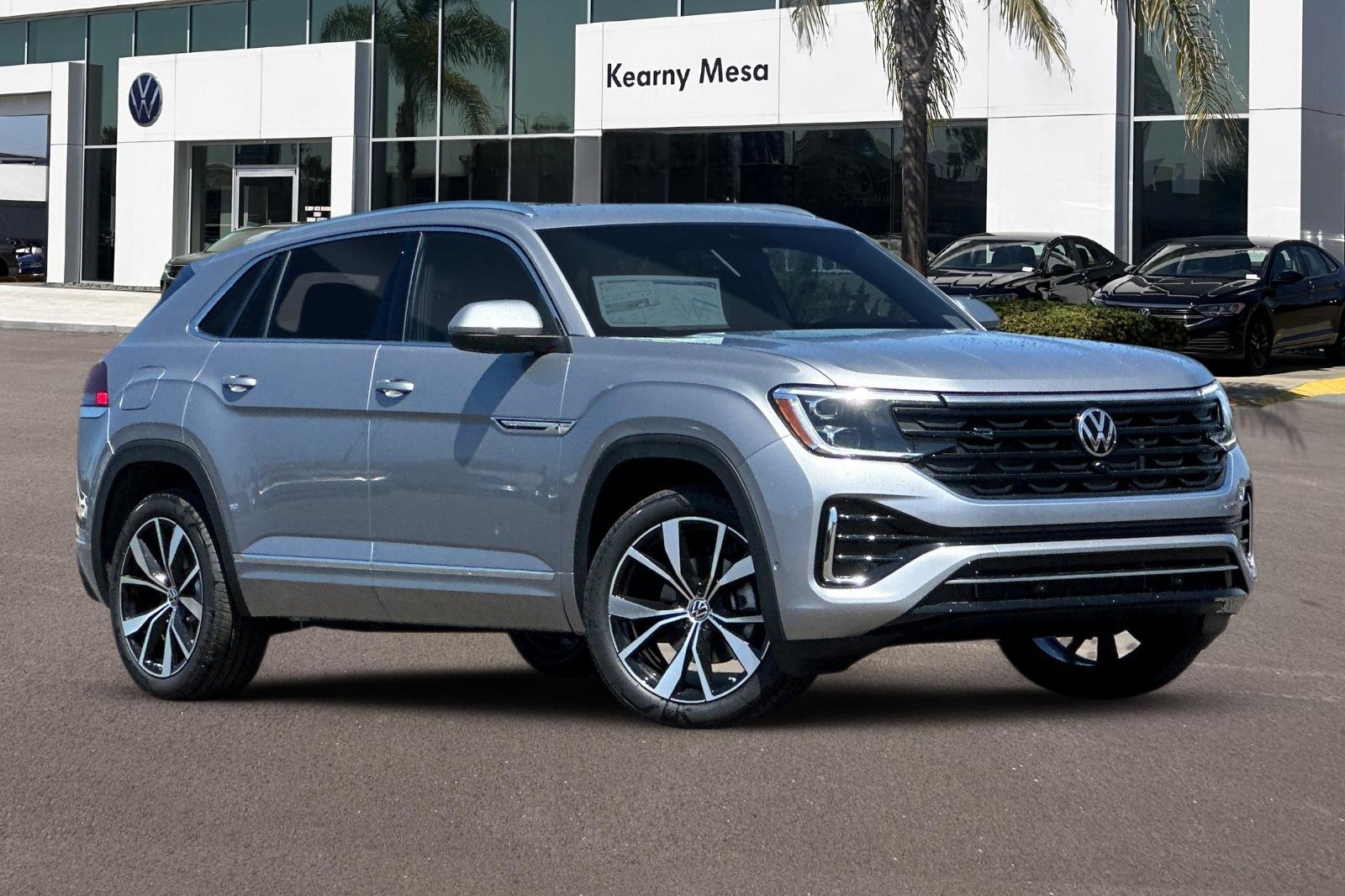 2026 Volkswagen Atlas Cross Sport SEL Premium R-Line photo 2