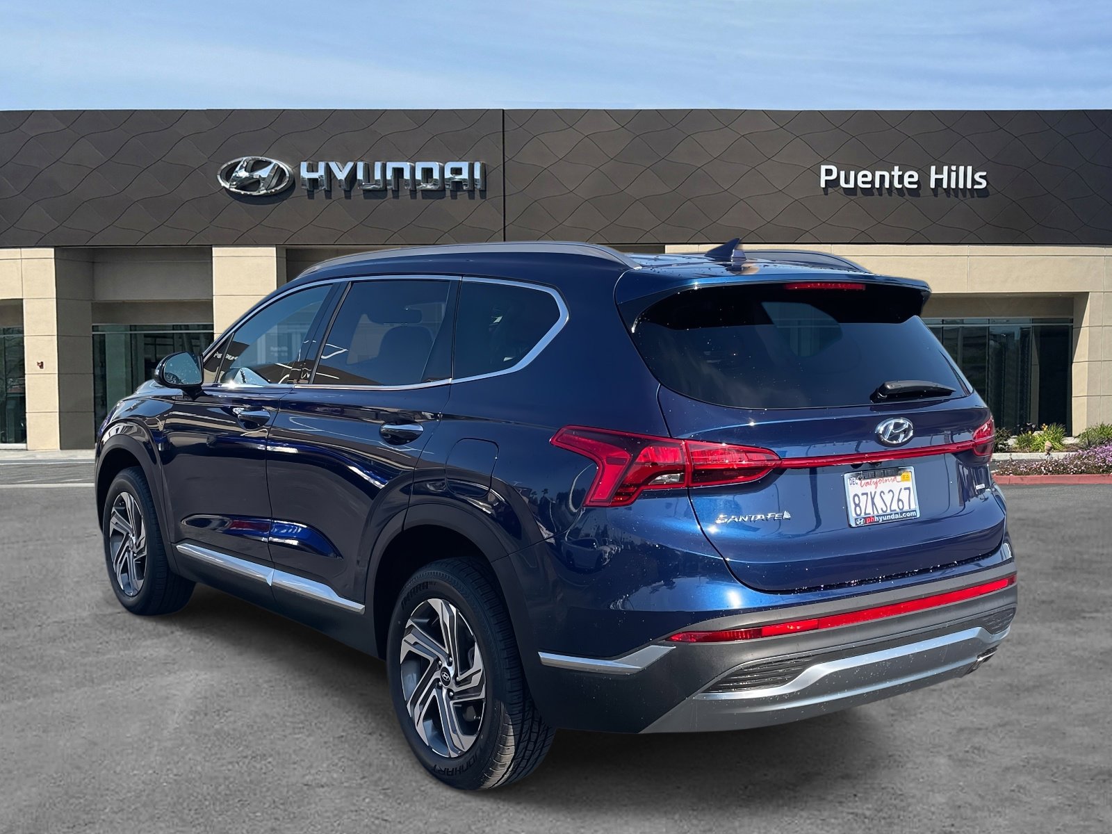 2022 Hyundai Santa Fe SEL photo 2