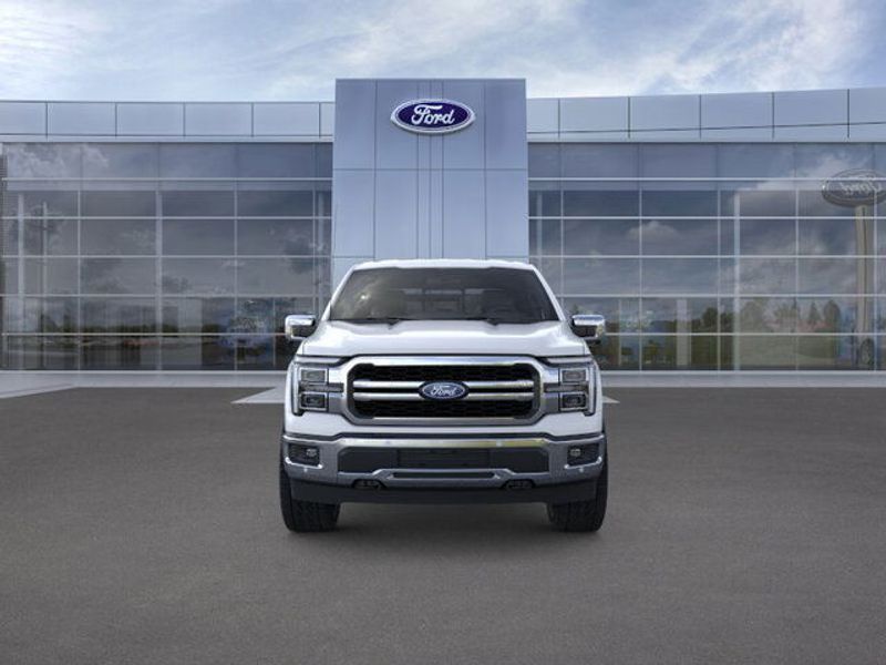 2025 Ford F-150 Lariat photo 4