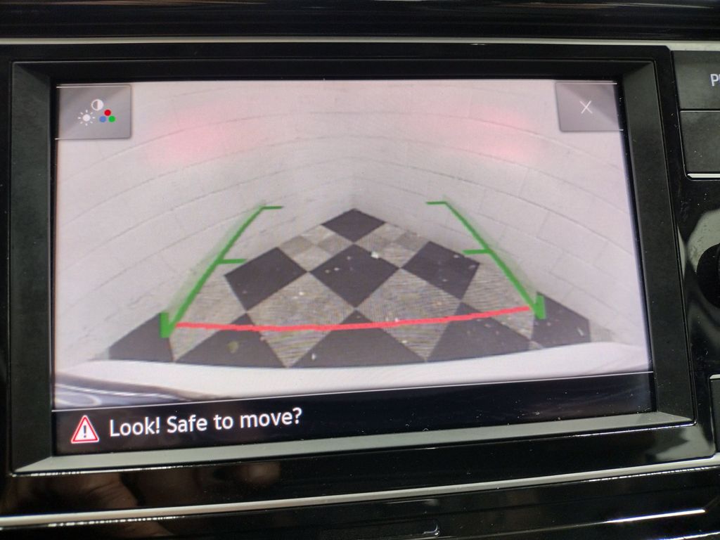 2022 Volkswagen Taos S photo 8