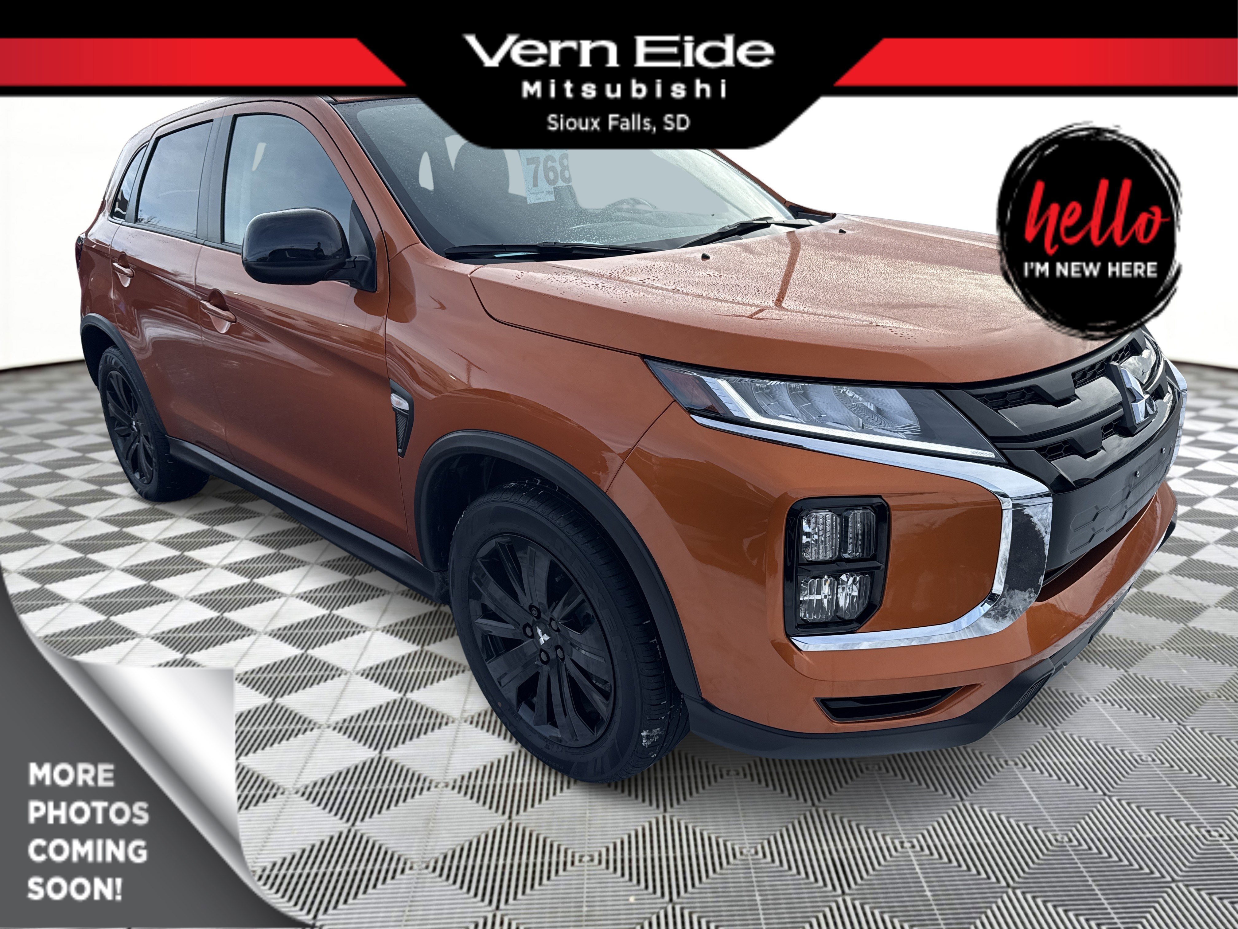 2024 Mitsubishi Outlander Sport LE's photo