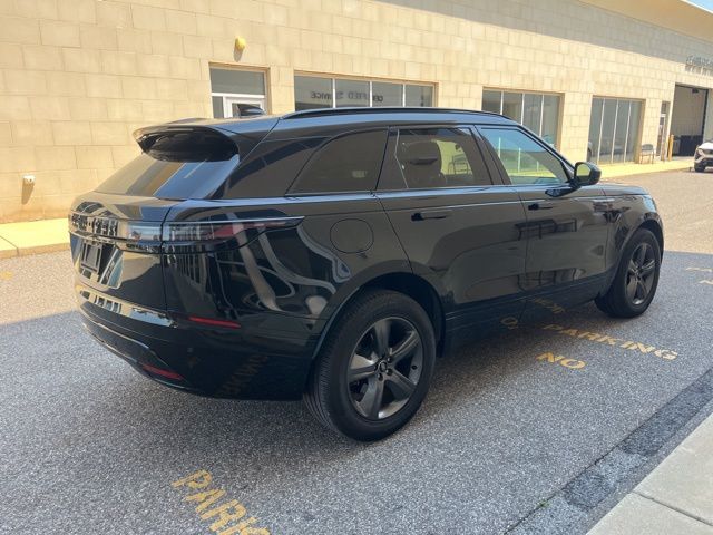 2025 Land Rover Range Rover Velar SE photo 4