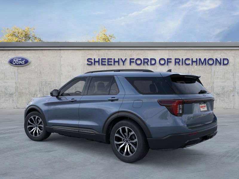 2026 Ford Explorer ST-Line photo 2