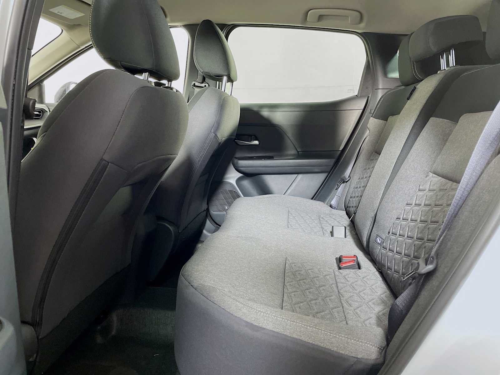 2026 Nissan Kicks SV photo 4