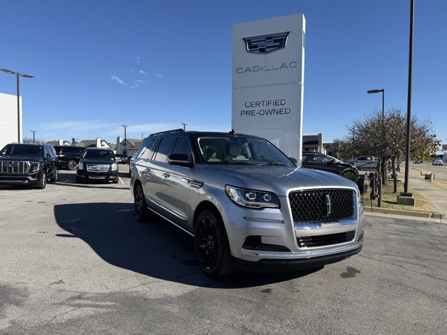 2022 Lincoln Navigator Black Label L's photo