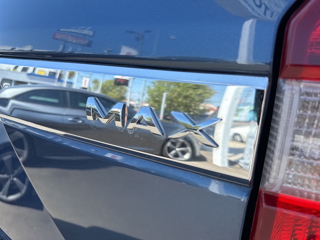 2019 Ford Expedition MAX XLT photo 3