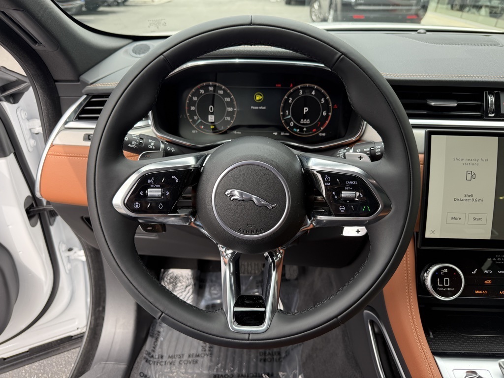 2026 Jaguar F-PACE P400 R-Dynamic S photo 16