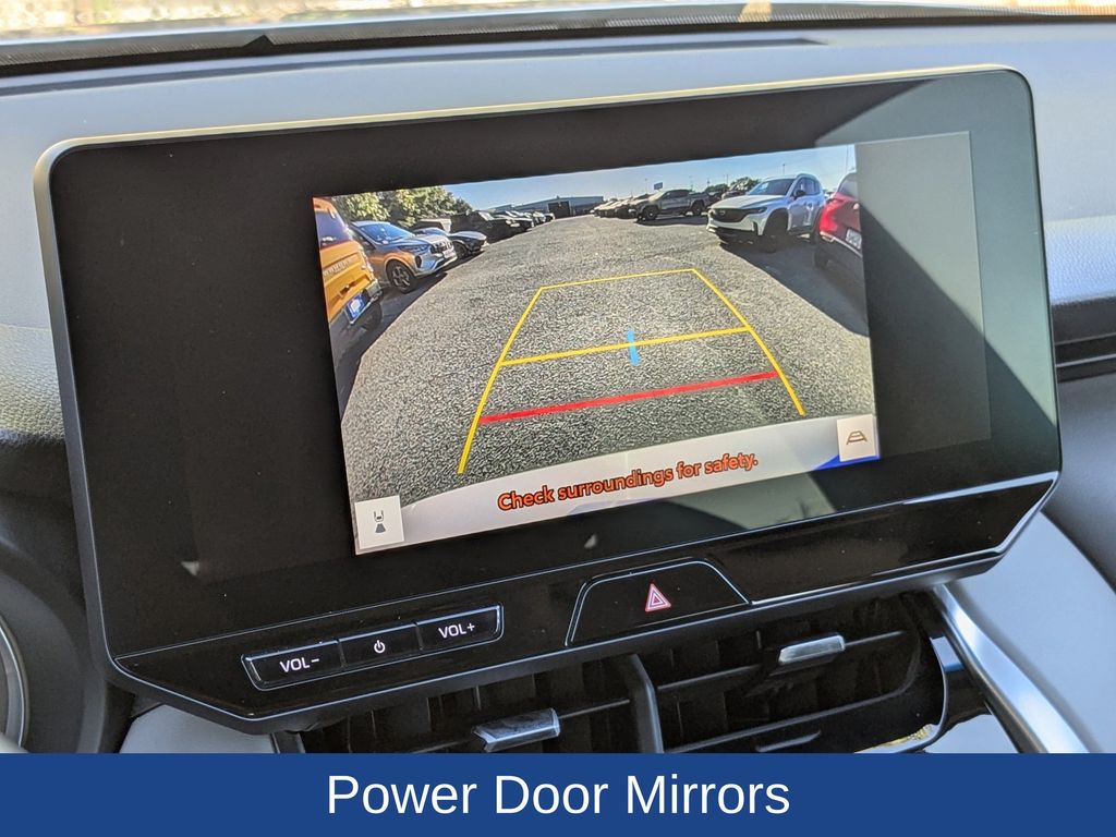 2023 Toyota Venza XLE photo 21