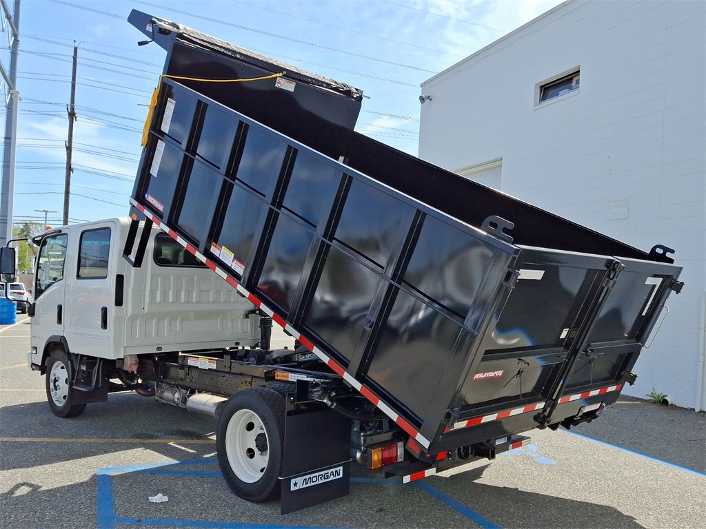 2024 Chevrolet Silverado 4500HD photo 3