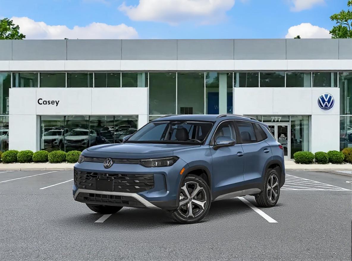 2026 Volkswagen Tiguan SE's photo