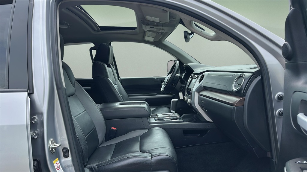 2018 Toyota Tundra Limited photo 8
