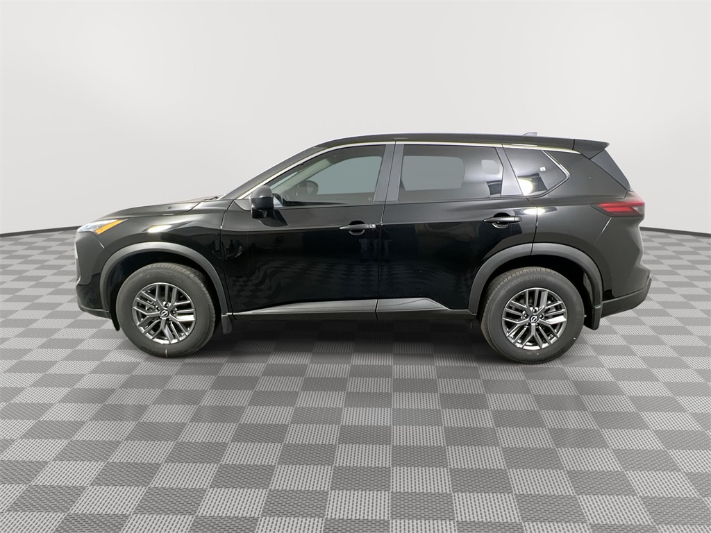 2025 Nissan Rogue S photo 5