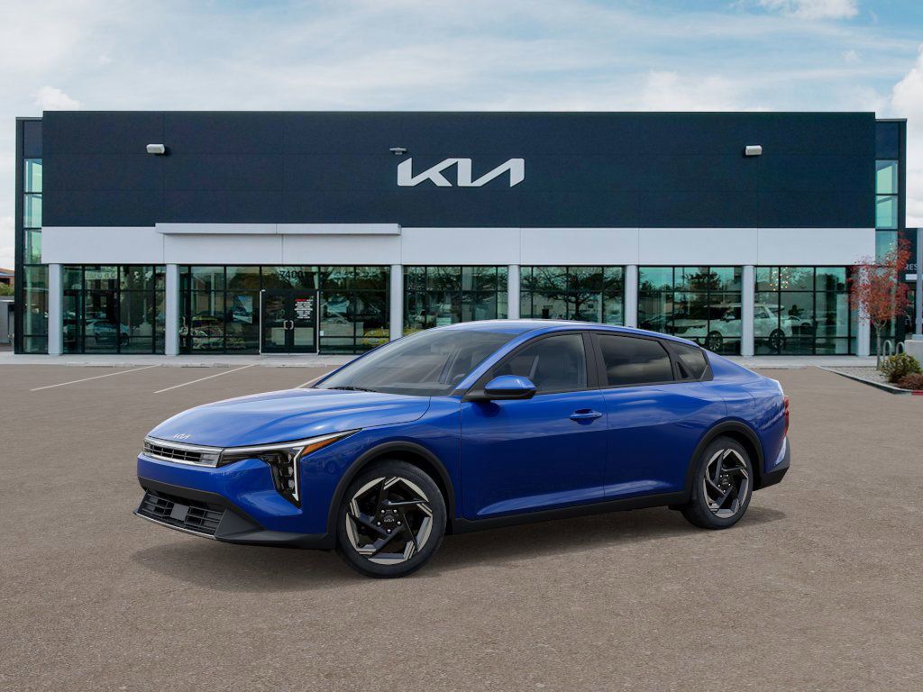 2025 Kia K4 EX photo 3