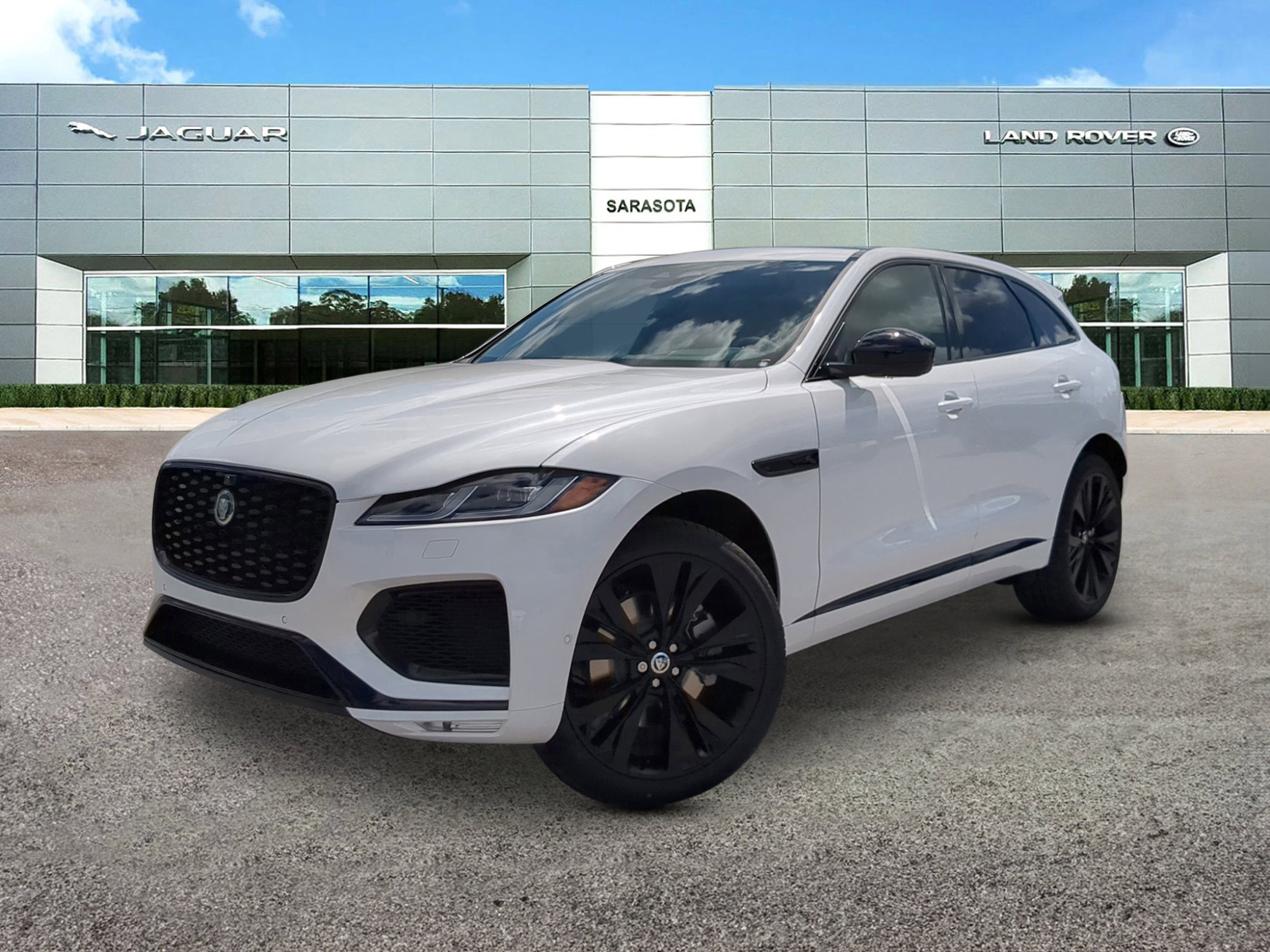 2026 Jaguar F-Pace R-Dynamic S's photo