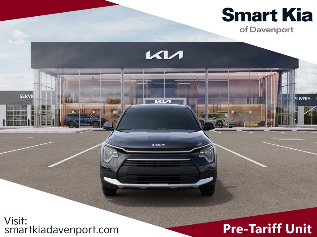 2025 Kia Niro LX photo 2